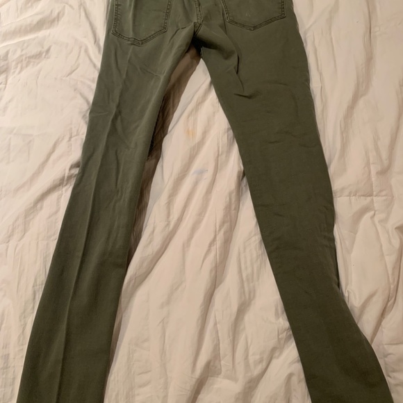 Ripped Style Jeans - Picture 2 of 2